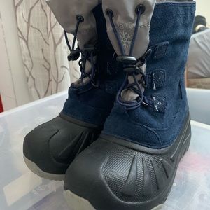 Ugg rain/snow boots